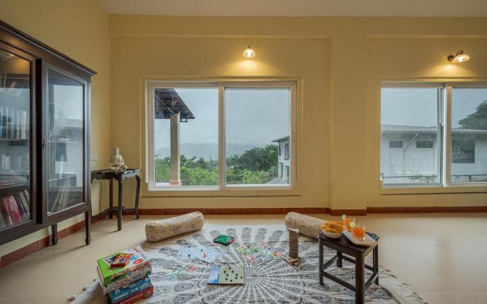 SaffronStays Silver Falls-Scenic Waterfall Escape