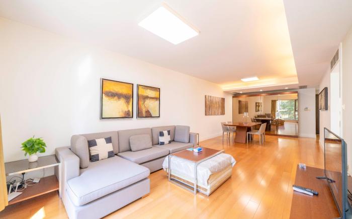 Cozy 2 Bedroom 1 Living Apartment Yongxin Century
