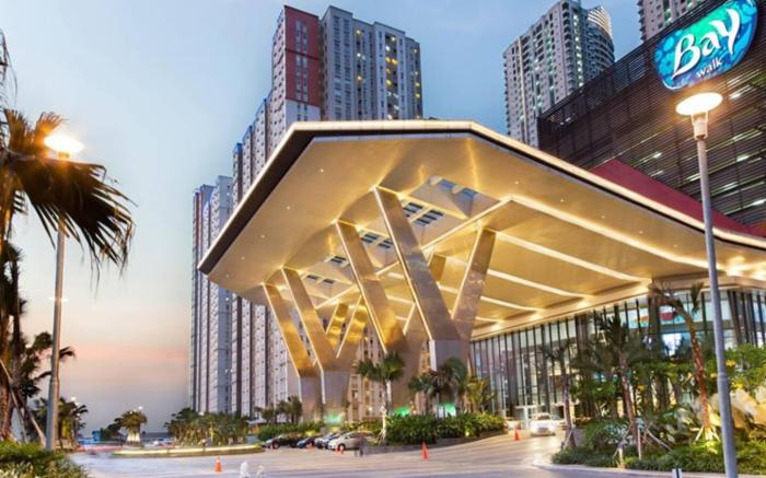 Sky Heaven Greenbay Apartment in North Jakarta