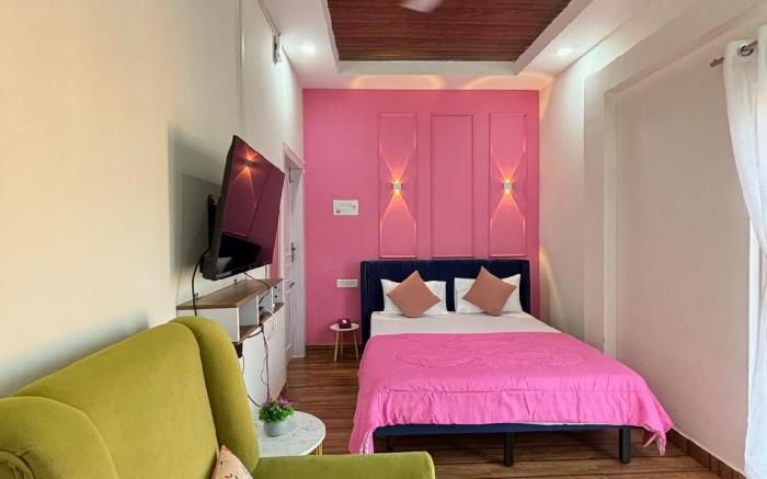 BeauMonde Tiny Studio - Blush