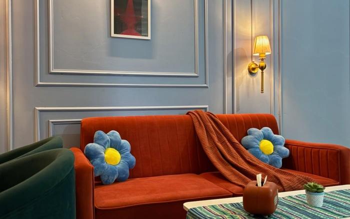BeauMonde Suites-Spotlight (+ Movie theatre room)