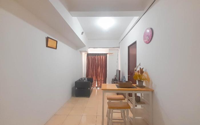 1BR near Station @ Tamansari Panoramic By Travelio