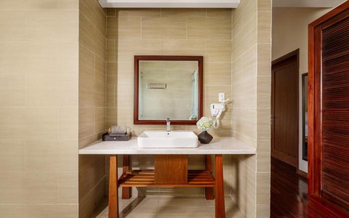 King room at Antique Hoian