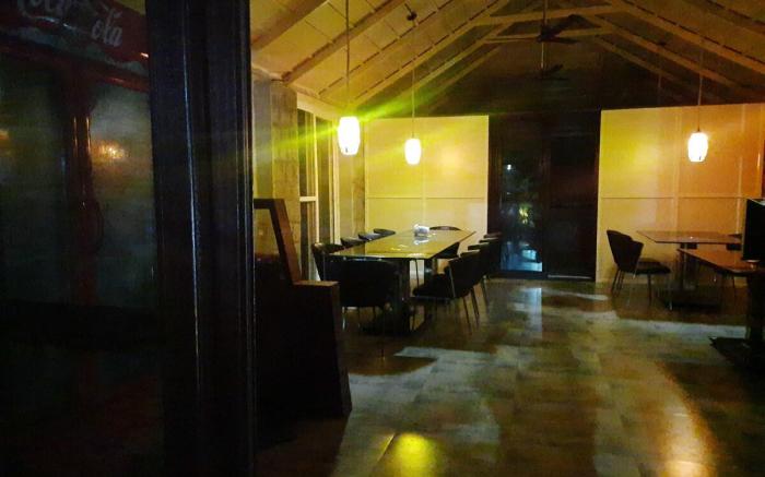Oakridge Cottages 1BR with Pool by Homeyhuts_1