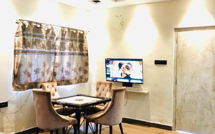 Sun and shine with Jacuzzi by VG