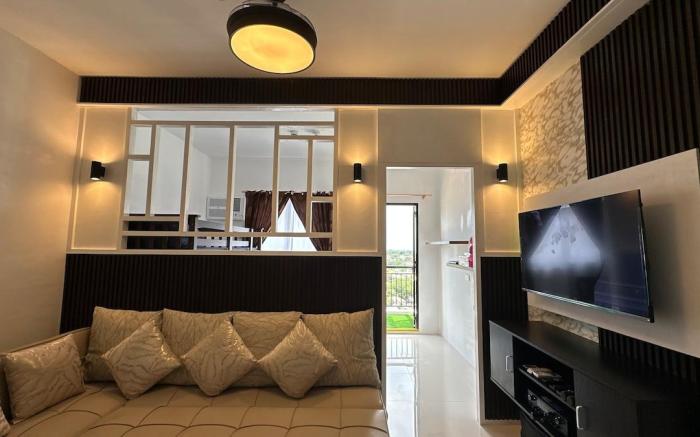 Cozy & Insta-worthy Unit @ Royal Oceancrest Mactan