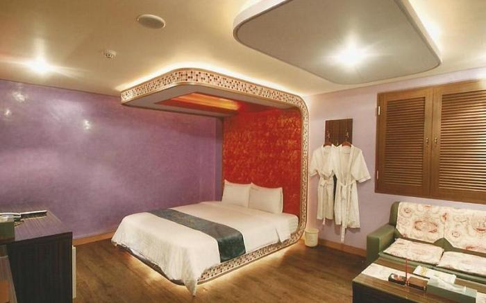 World Tourist Hotel