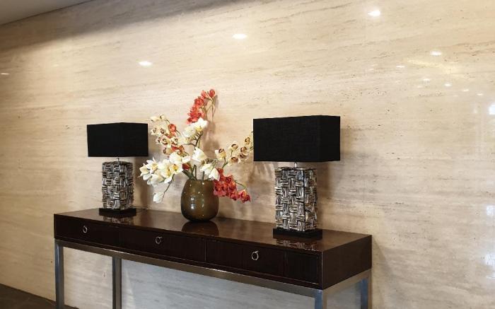 Cozy and Fully Furnished Apartemen Wes vista