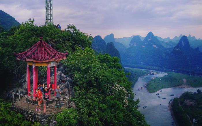 Xingping Hi Grey Hostel