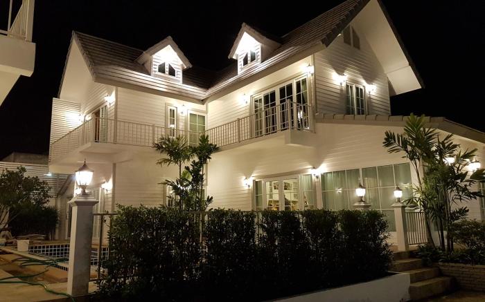 Vanida Antique Home