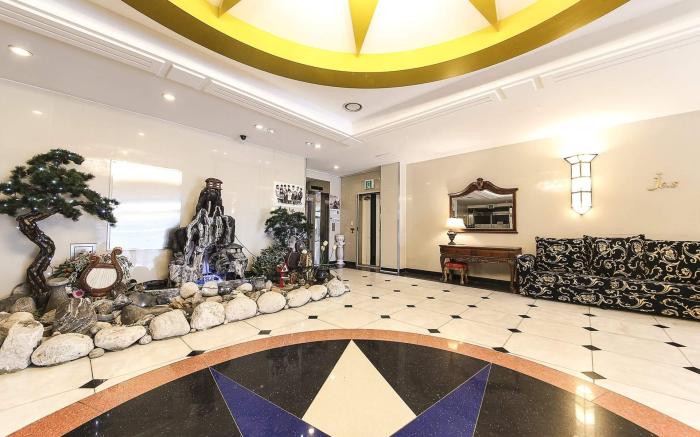 Jes Hot Spring Hotel