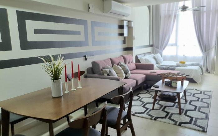 The Duplex Getaway @ Tamarind Suites, Wifi Netflix