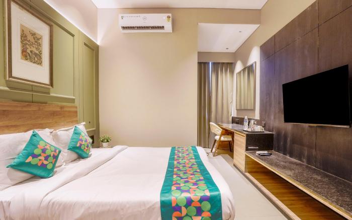 Treebo Premium Niraali Executive, Hinjewadi