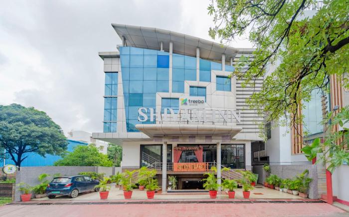 Treebo Shivam Inn Near Singapore Mall