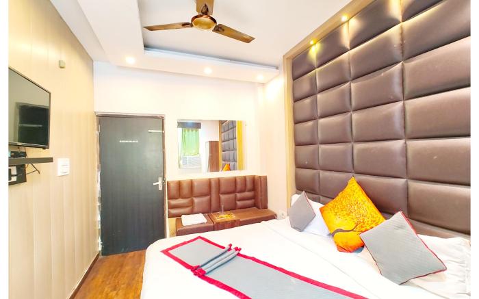 Goroomgo Rajput Charbagh Lucknow Near Railway Station