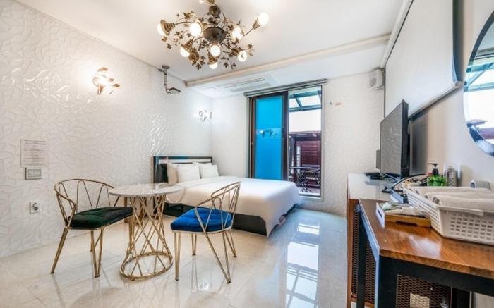 Hotel Russo (Korea Quality)