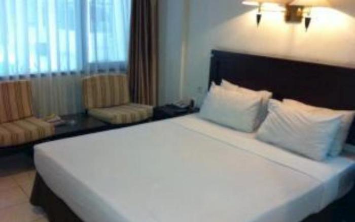 Guntur Hotel