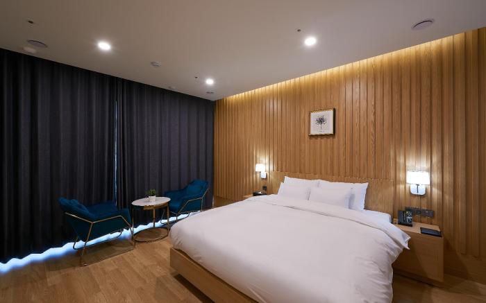 CS Hotel