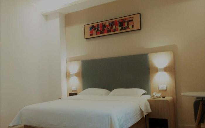 Hanting Hotel Jingzhou Jianli Jiangcheng Road