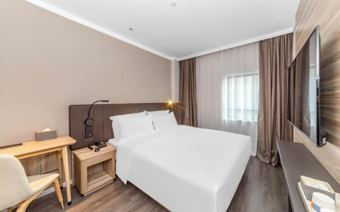 Hanting Hotel Shanghai Huaihai Zhong Road Metro Station