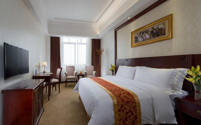 Vienna Hotel Shanwei Lufeng Jieshi Bus Station Branch