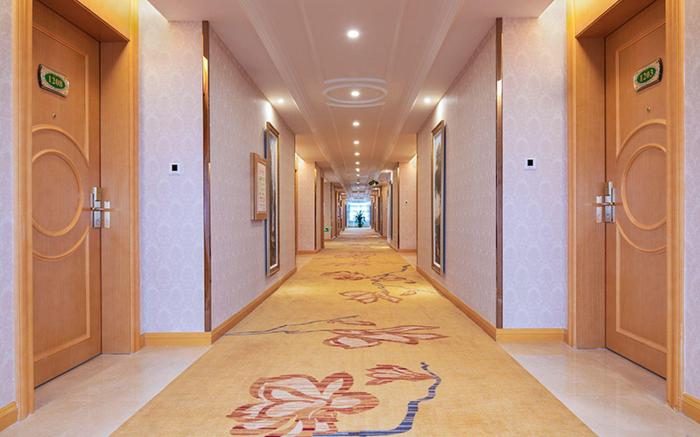 Vienna International Hotel Yangjiang Jiangcheng District Center