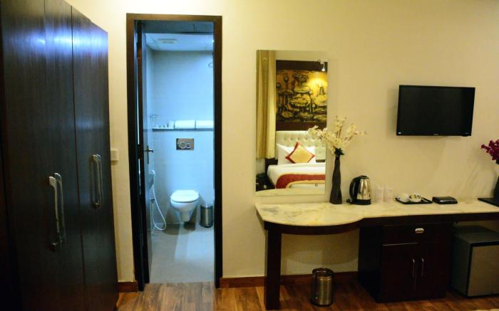 Ishanika Hotel