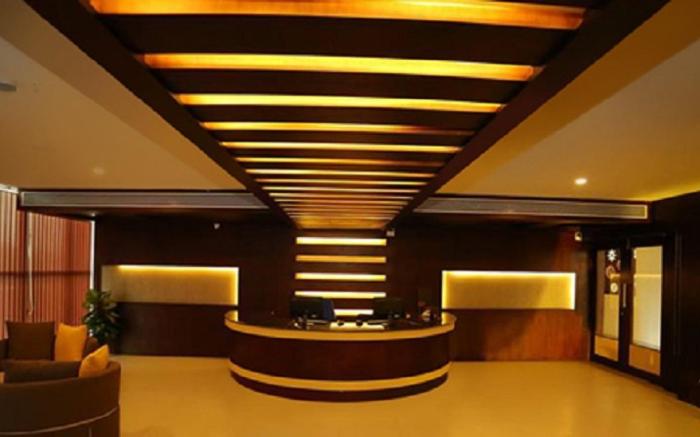 Vavas Inn & Suites