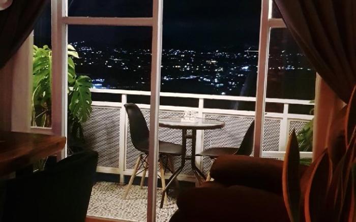 Perfect villa with city view for family gateaway