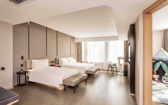 Atour Hotel Lanzhou East Market Meteorological Bureau Metro Station