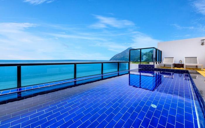 Geojae Roses Pension C