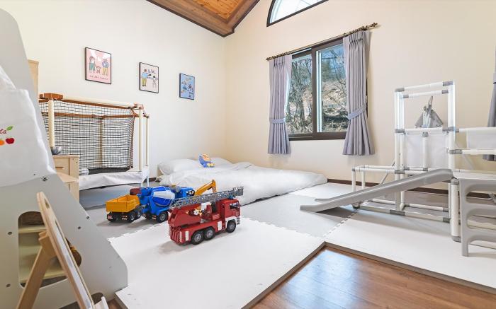 Namyangju HAIMOM Family Pension Black