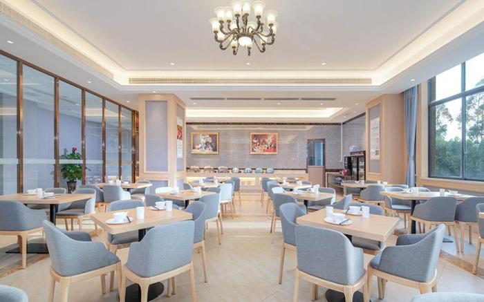 Vienna Hotel Guangxi Guigang Pingnan Da'an Yongfamingcheng