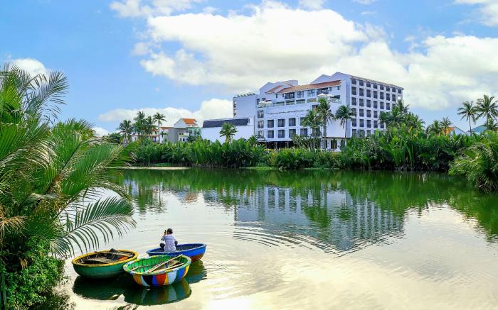 Little Oasis . An Eco Friendly Hotel & Spa