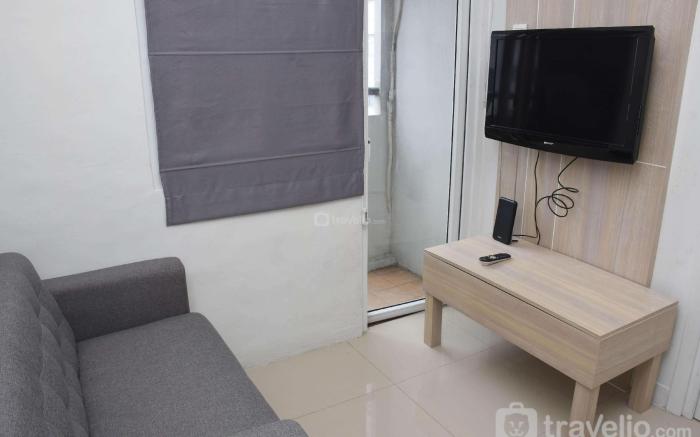 Cozy Style 2BR Green Pramuka City Apt By Travelio
