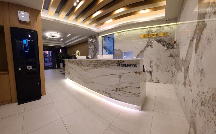 Hotel Brown-dot chungjang