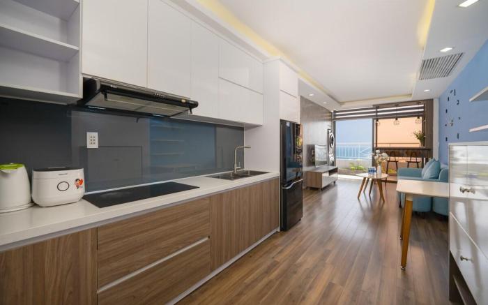 Bee Penthouse Seaview Corner