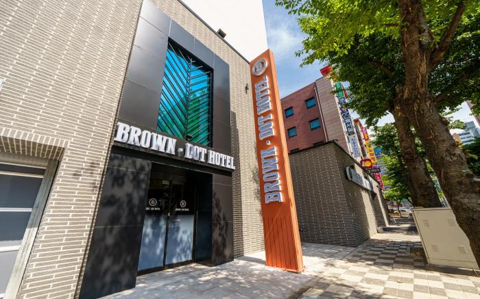 Brown Dot Gwangju Pungam Branch