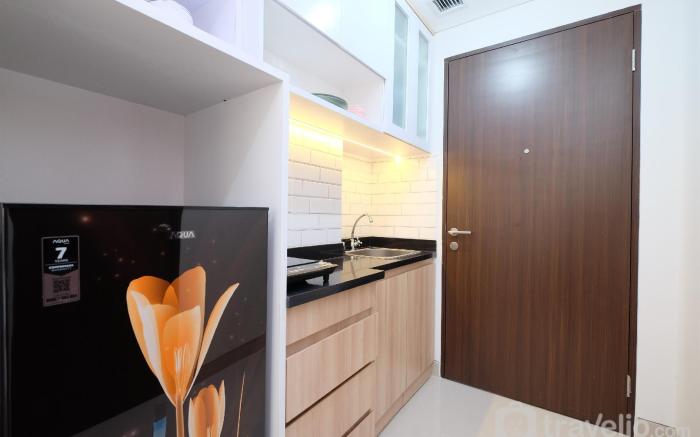 Cozy & Homey Studio Transpark Cibubur By Travelio