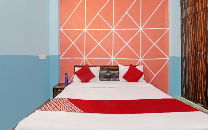 OYO 813807 Hotel WHITE SWAN