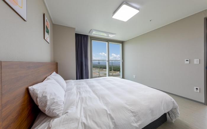 SC Beautiful Sacheon Port Front Hotel Room Season05