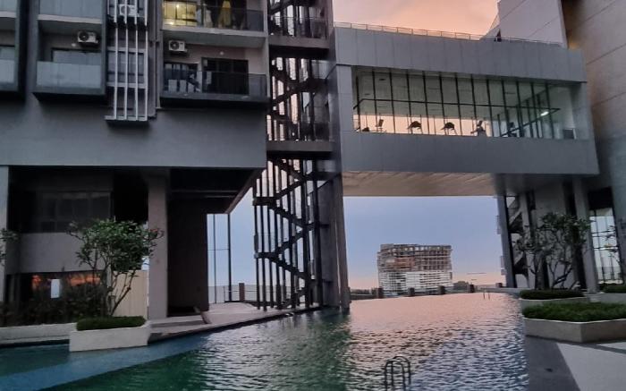 Imperio Residence by HeyStay Management