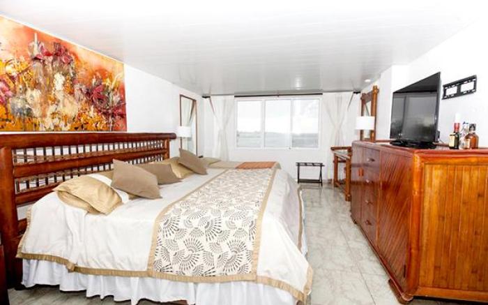 HOTEL LORD PIERRE