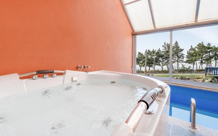 Boeryeong Rainbow Oceanview Pension