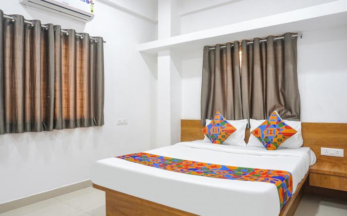 FabHotel White House Inn - EON IT Park