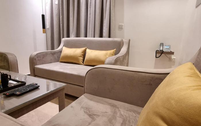 Marin Suite Al-Suwaidi