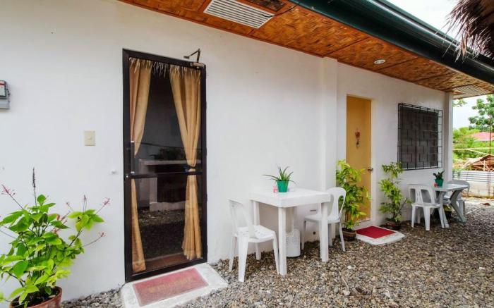 ZEN Rooms Basic Gerty's Place Moalboal