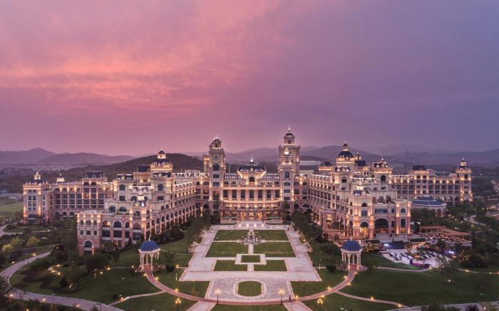 Hilton Dalian Golden Pebble Beach Resort