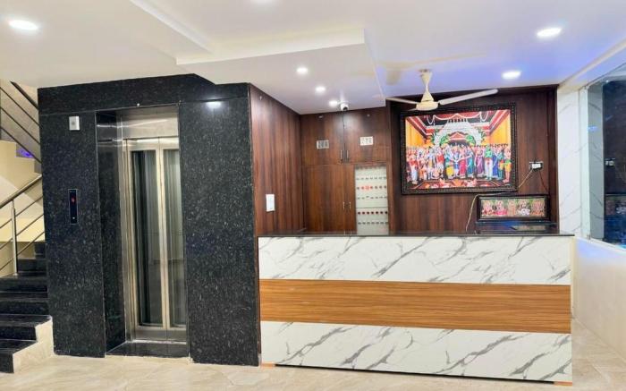HOTEL DKR GRAND