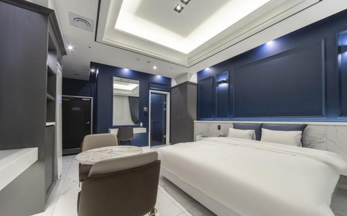 Hwasun The One Business Hotel